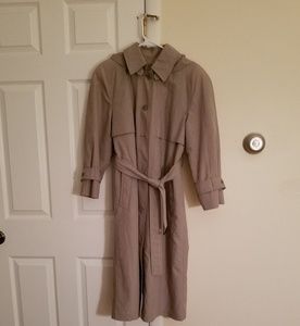 Trench Coat/All 20 to 30 dollar items are 3 for 50